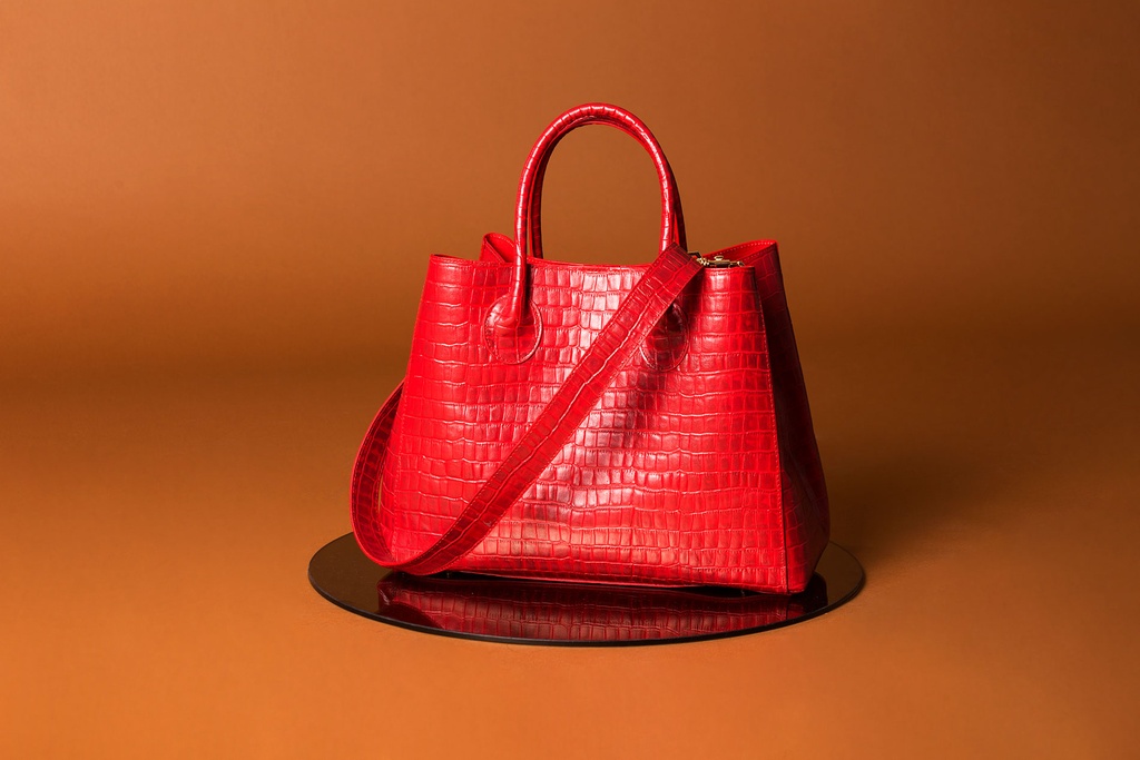 BOLSA LEONOR ROJA PIEL 35CM ANCHO X 29CM ALTO