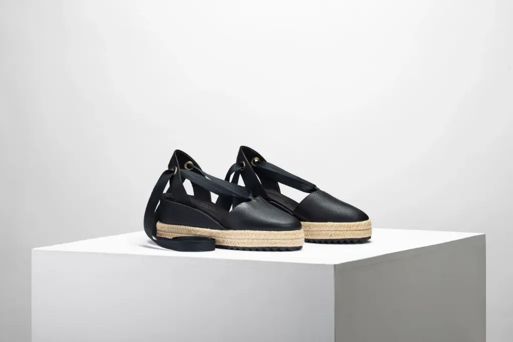[LIN225] LILI 1083 PIEL NEGRO (22.5)
