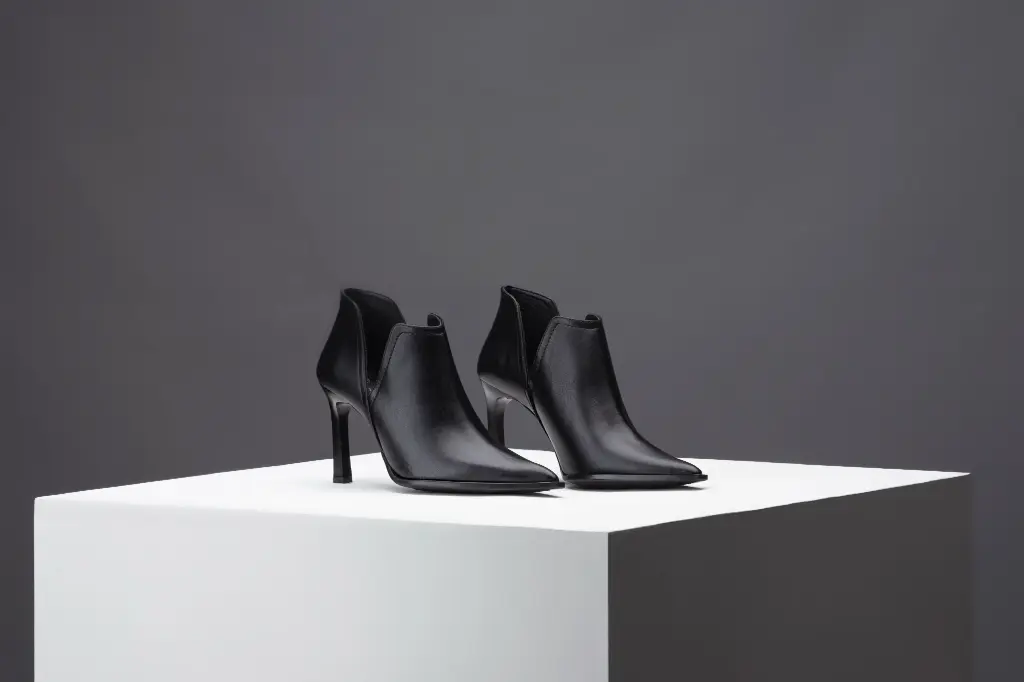 FERRARA 1341 PIEL NEGRA 