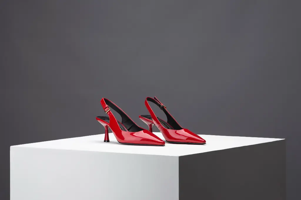 MARINA 1329 CHAROL ROJO 