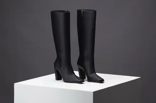 VENETO 1344 PIEL NEGRA